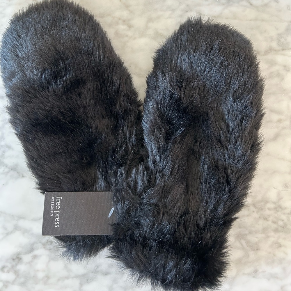 NWT Free Press Faux Fur Mittens - OS fits all